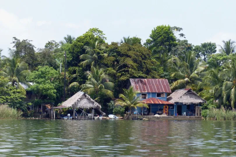 Rio Dulce Guatemala Mayadorpjes