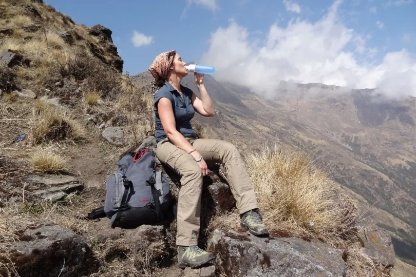 Nepal trekking tips waterfles