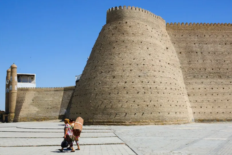 Oezbekistan vakantie Buchara stadsmuur
