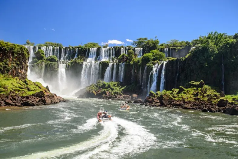 varen bij waterval