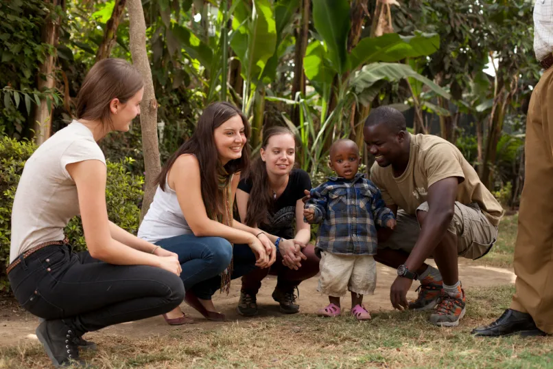 Verre reizen gezin Tanzania