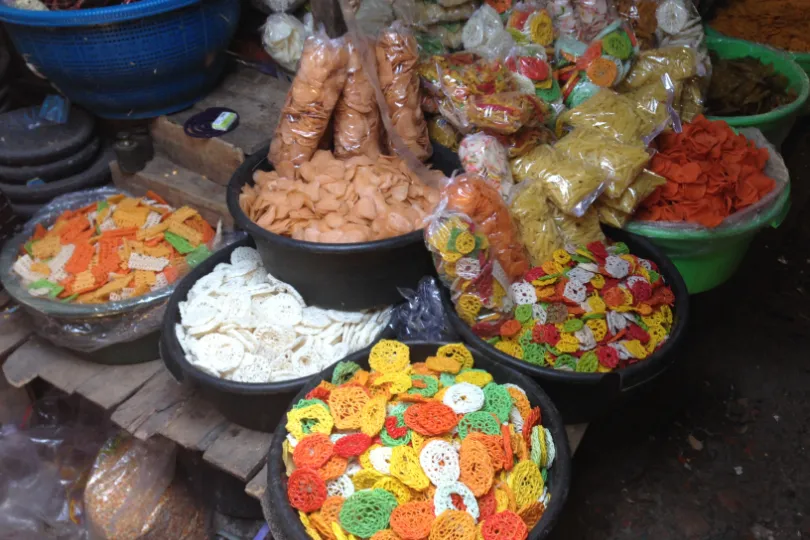 eten in Indonesië kroepoek