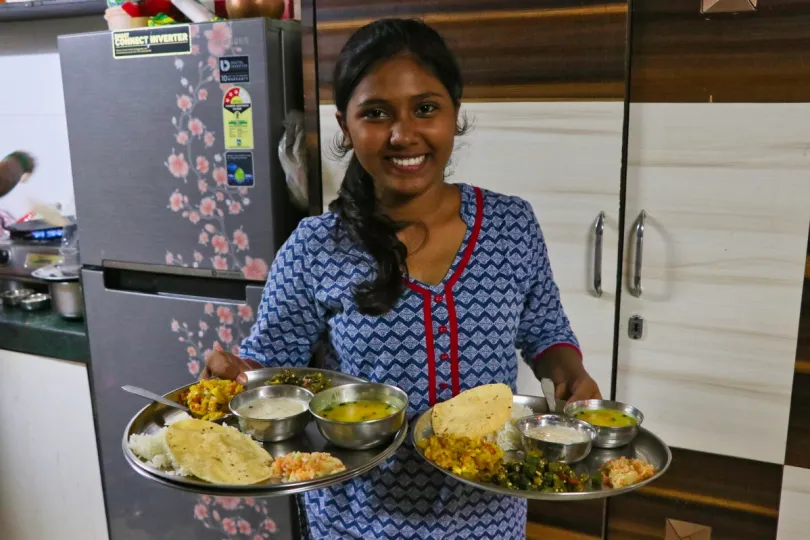 India Mumbai eten bij locals LIMITED RIGHTS Daisy