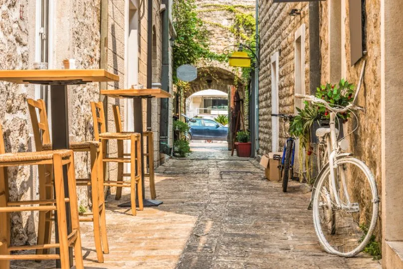 Montenegro straatje in Budva