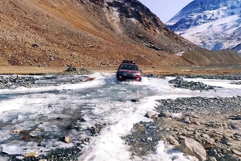 Ladakh over land via Zanskar naar Purne