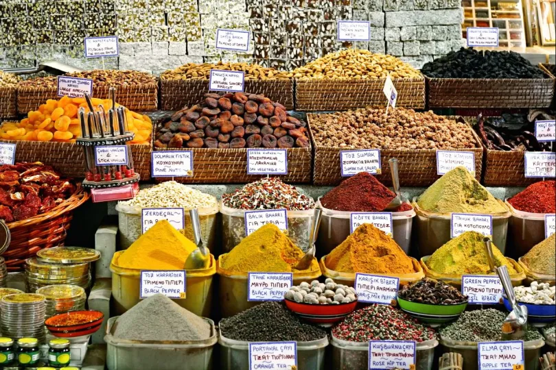 Marokko-markt-specerijen