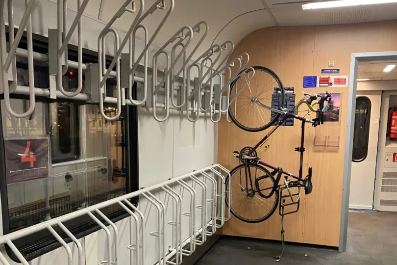 Fiets mee in de slaaptrein naar Praag, Tsjechië.