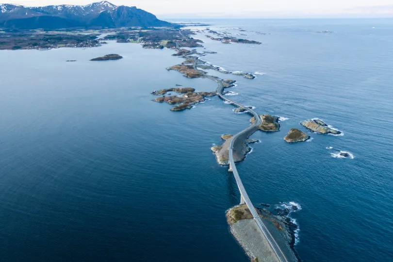 Aereal van de Atlantic Road, Noorwegen