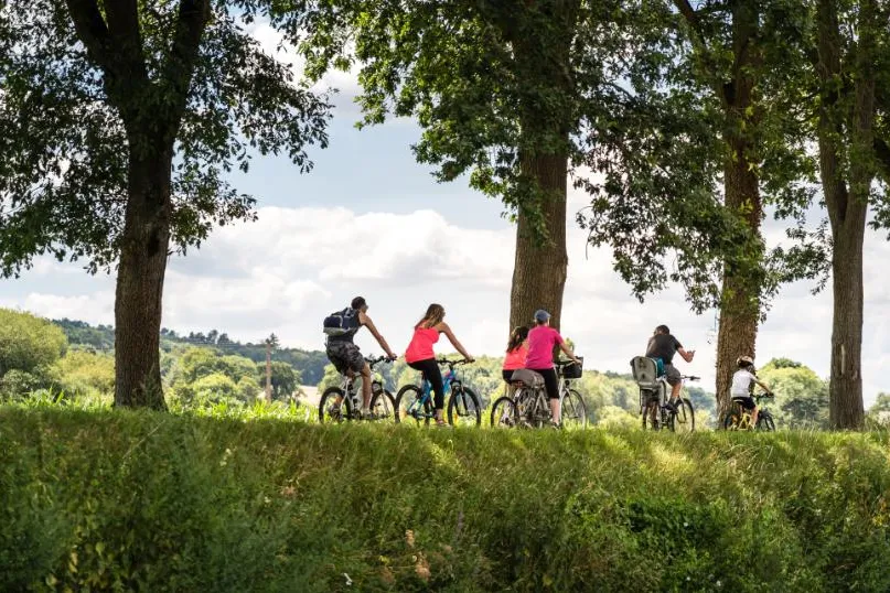 Fietsers in Bretagne.