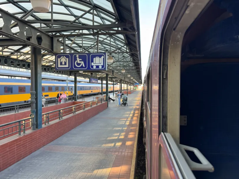 Met de trein naar Noord-Moravië station Praag - Tsjechië.