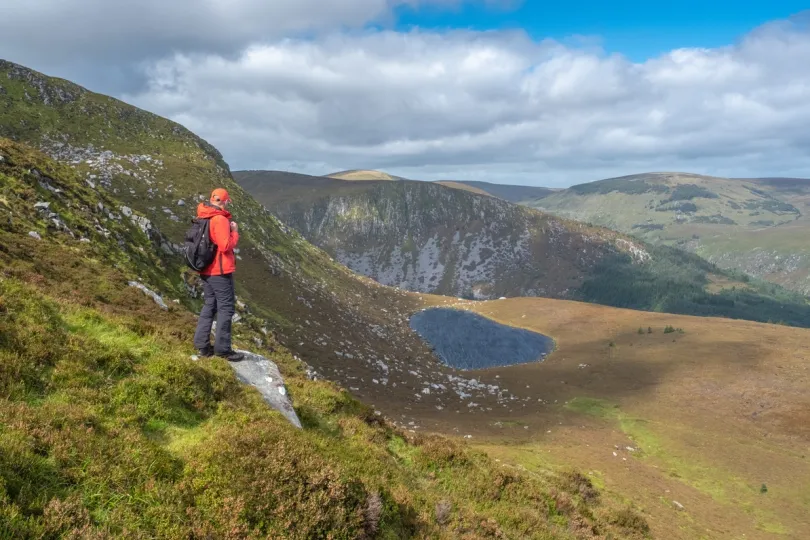 Uitzicht over Wicklow bergen.