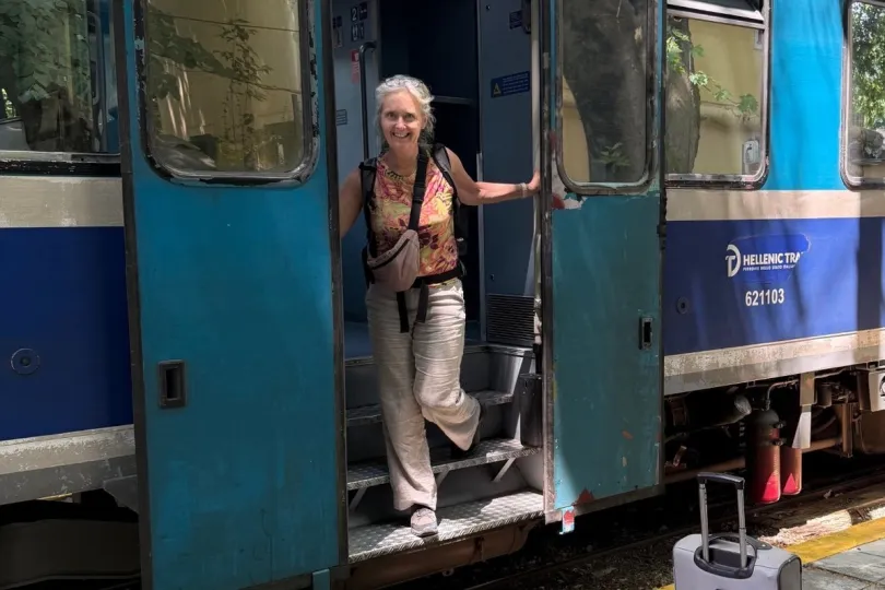 Collega Saskia in de trein.