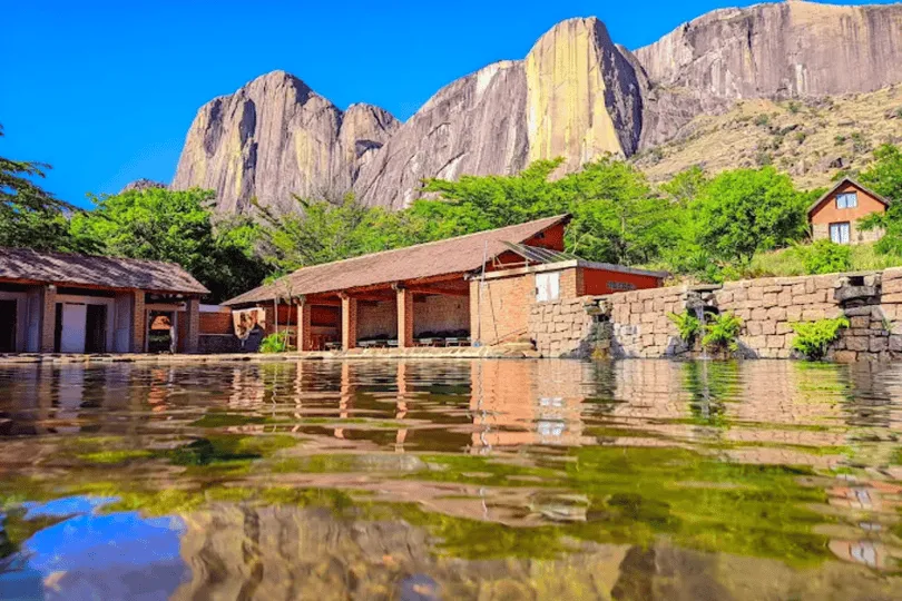 Accommodatie met bergen in Madagaskar.