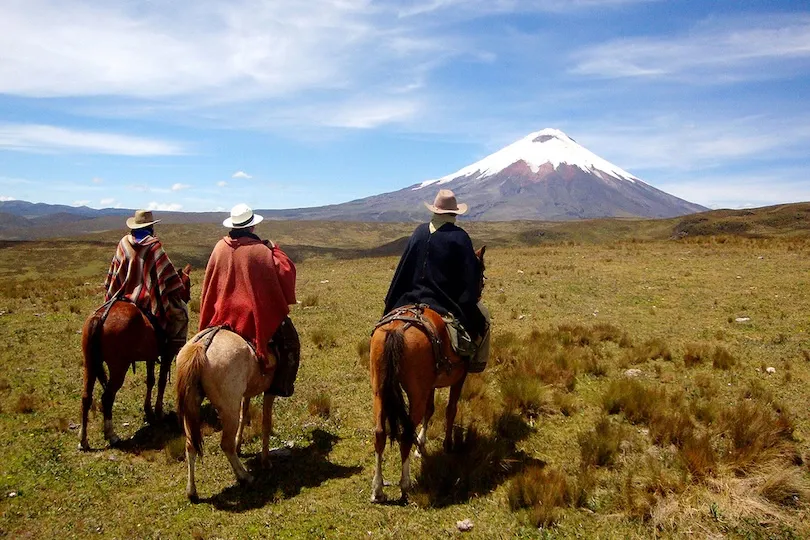 Tierra del Volcan Ecuador