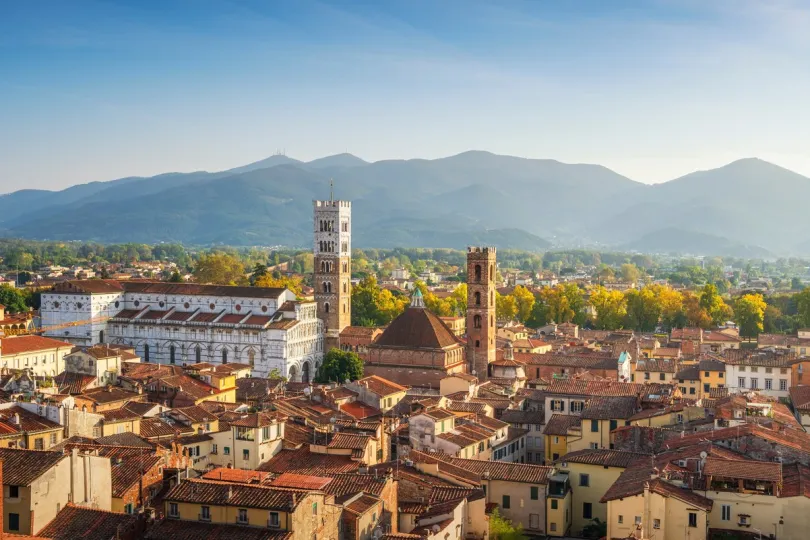 Luchtaanzicht van Lucca, Toscane.
