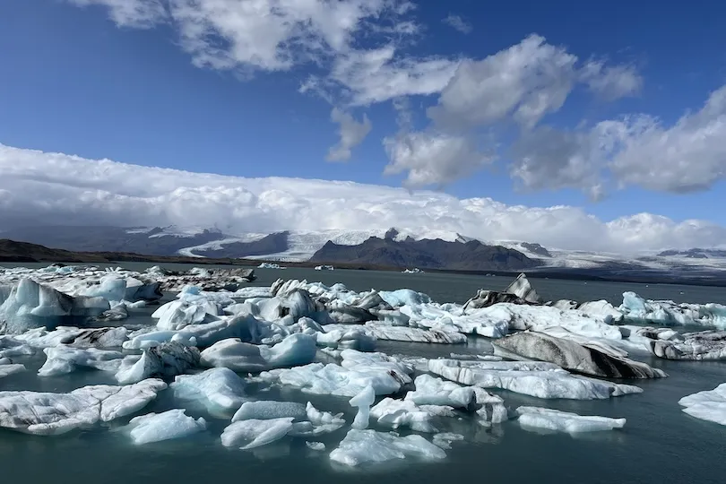 Reiziger Shannen in IJsland