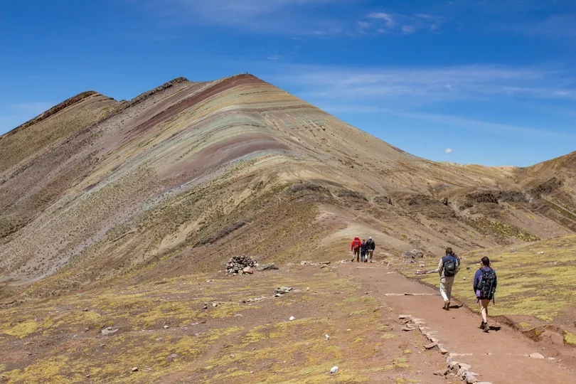 Wandelaars bij Palcoyo in Peru.