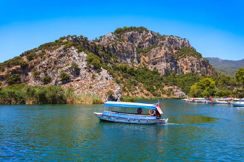 Boot bij Dalyan in Turkije.