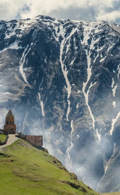 Georgië kazbegi kasteel berg