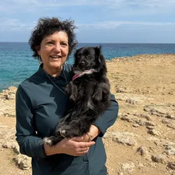 Niki und ihr Hund, Zypern Spezialistin.