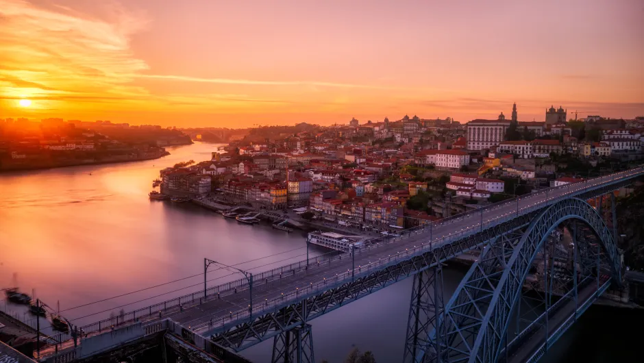 Porto met zijn bekende brug