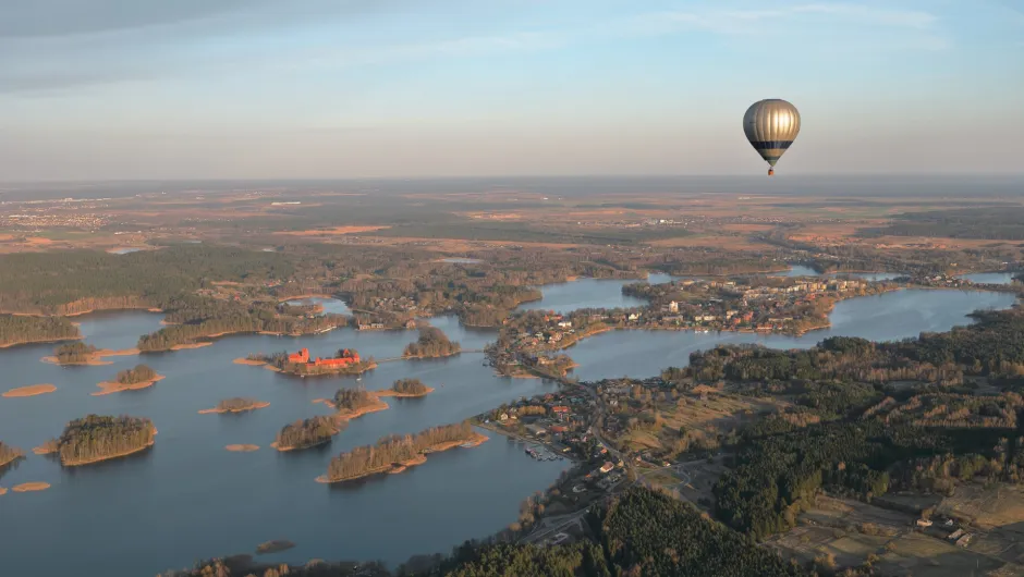 Vliegtickets Baltische Staten, luchtballon Litouwen.