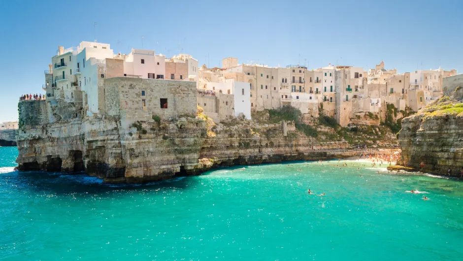 Familiereis-Polignana a mare Puglia.