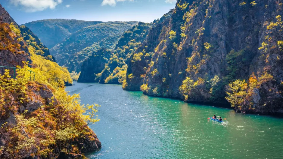 Rondreis Griekenland en Noord-Macedonië - Uitzicht op Matka kloof. 