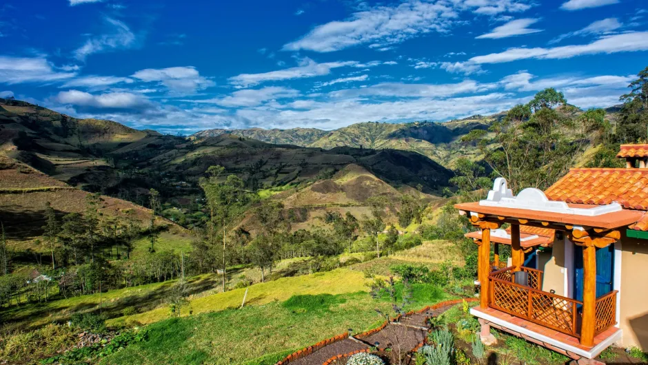 Ecuador - Llullu Llama Isinliví.