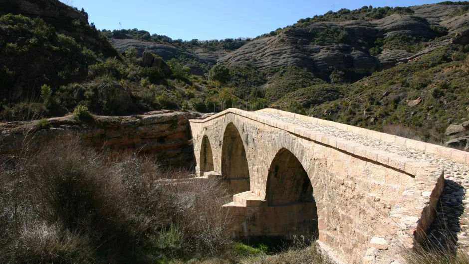 Stenen brug in de Sierra de Guara.