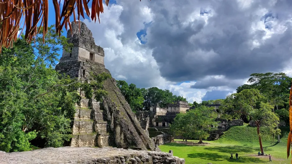 Gran Plaza Tempel I Tikal - Guatemala.