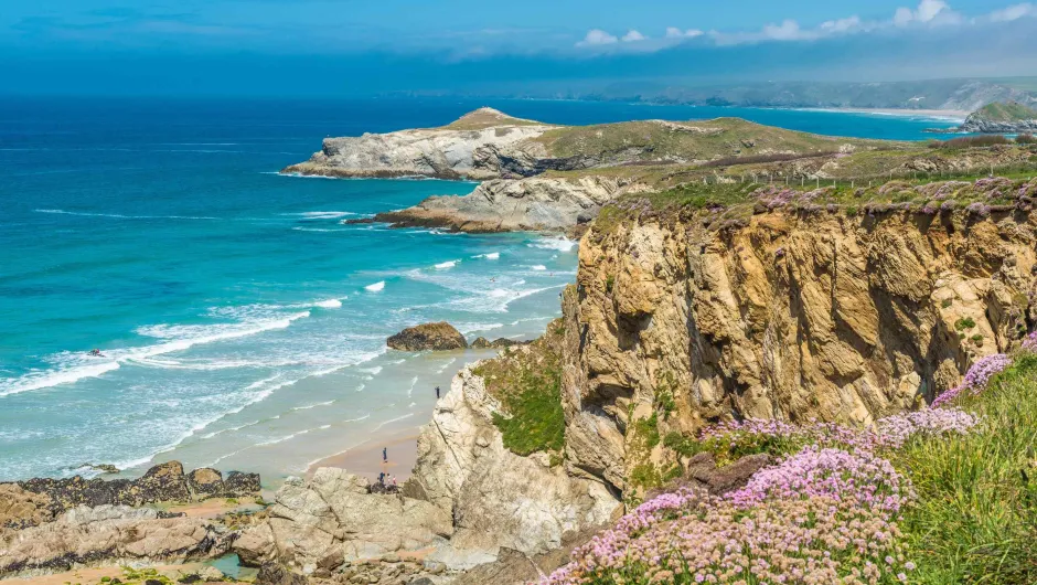 Een prachtige kust bij Newquay, Engeland.