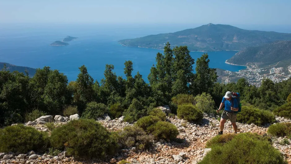 Wandelaar loopt de Lycian Way in Turkije. 