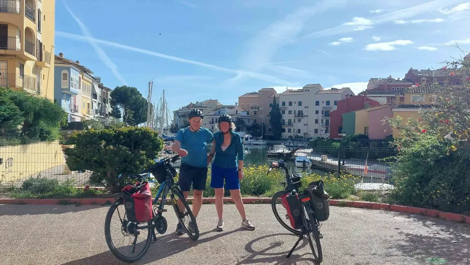 Arthur en Karin gingen met de trein naar Valencia voor een fietsvakantie.
