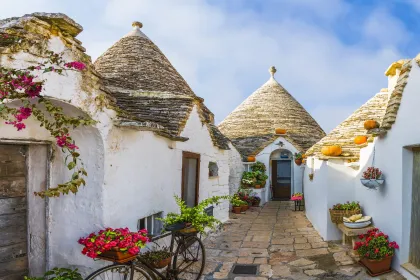 Witte huisjes in Alberobello, Puglia.