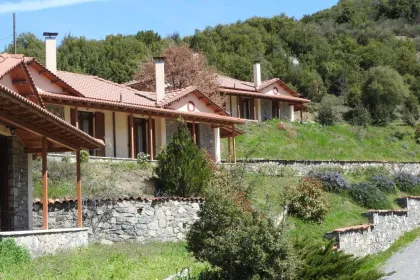 Nymfasia – Agropoli huisjes in de natuur.