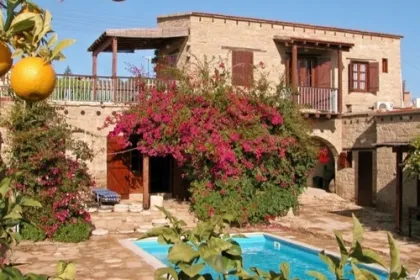Resort huis met zwembad.