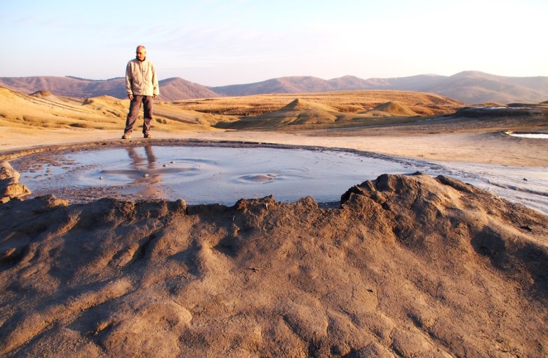 Roemenie_muddy_vulcanoes_Buzau_area