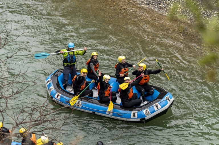 reizigers die raften in Dimitsana.