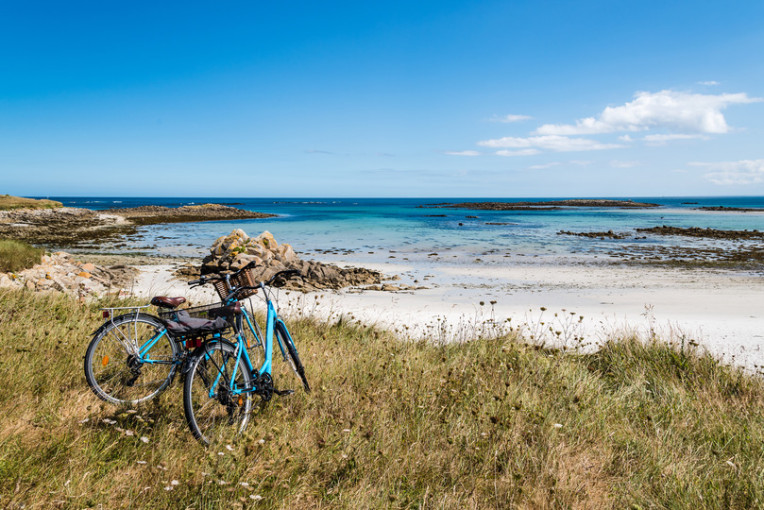 Frankrijk Bretagne fietsen langs de kust.