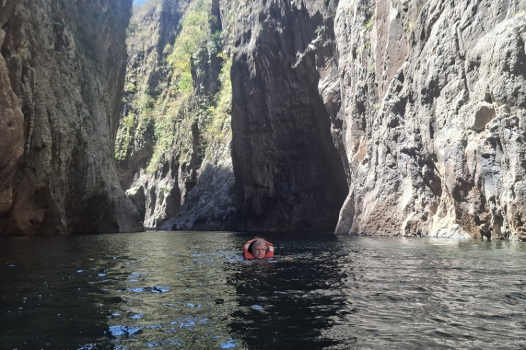 Man zwemt in Nicaragua. 