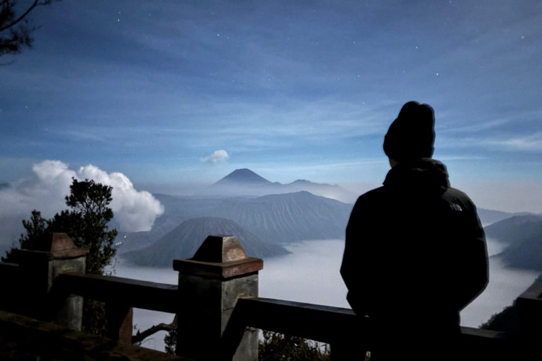 Man in Indonesië.