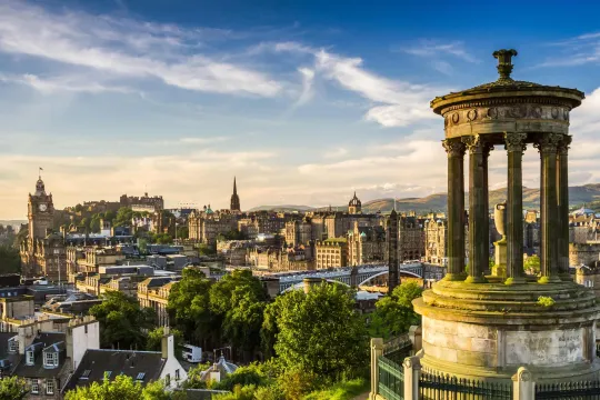 Uitzicht over Edinburgh in Schotland.