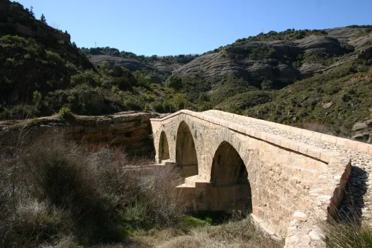 Stenen brug in de Sierra de Guara.